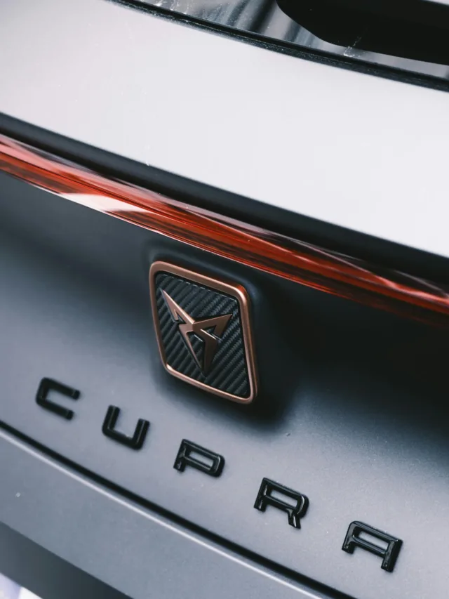 Discover the Cupra Tavascan, an electric crossover coupe